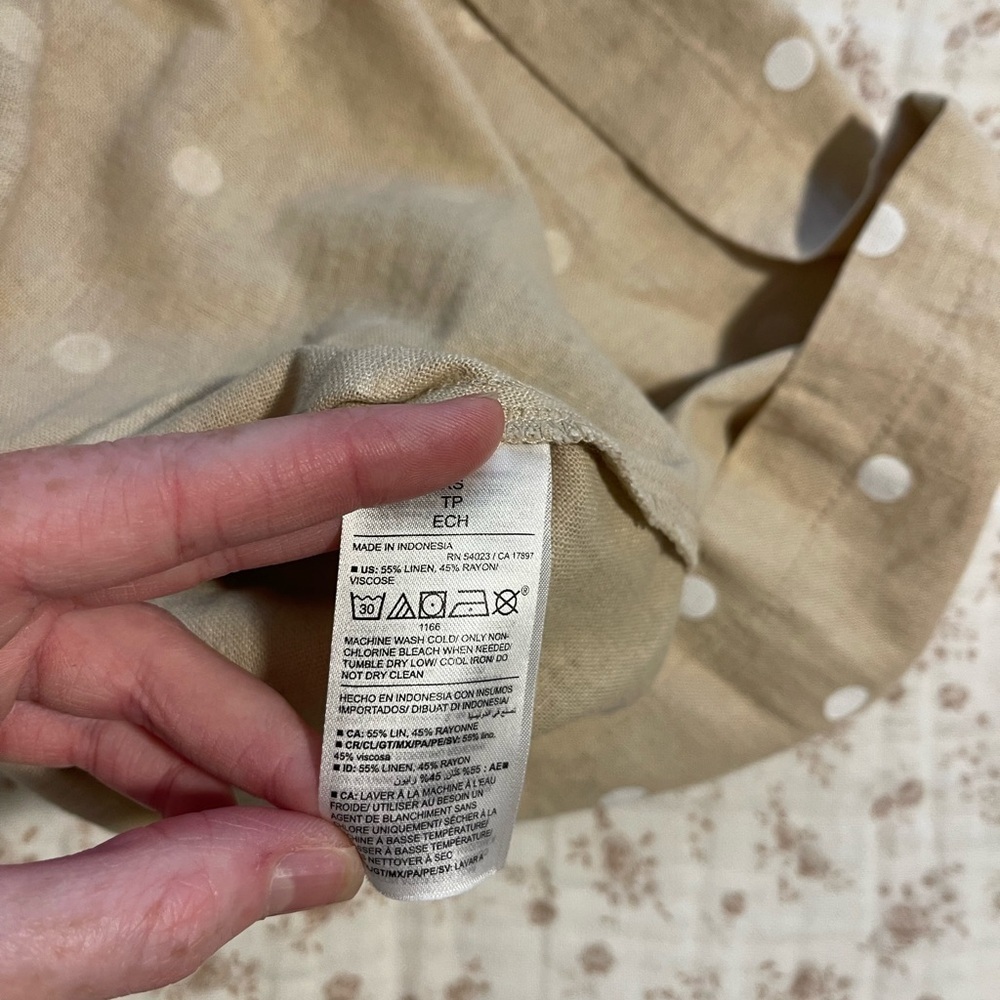 Old Navy Tan & White polka dot Mini Skirt - Picture 4 of 6